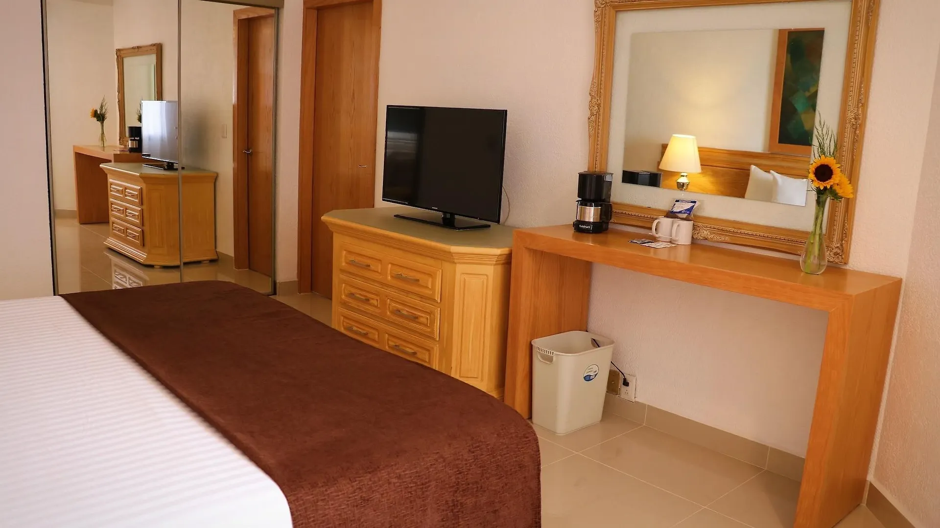 ***  גואדלחארה Hotel Laffayette Ejecutivo מקסיקו